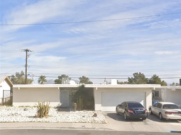 313 Falcon Ln, Las Vegas, NV 89107