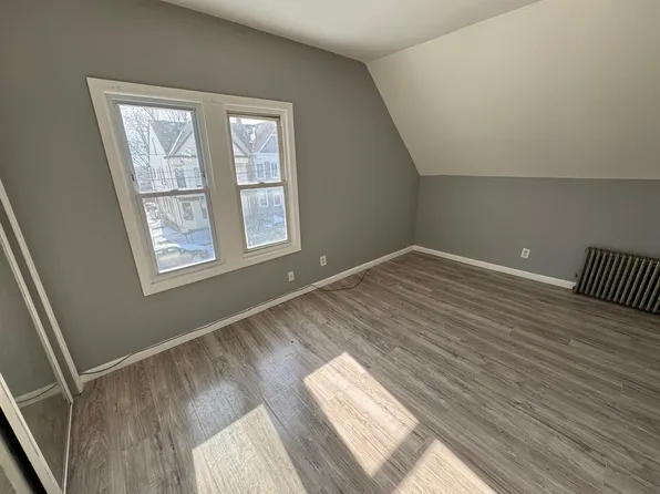 117 N 6th St Floor 2, Paterson, NJ 07522