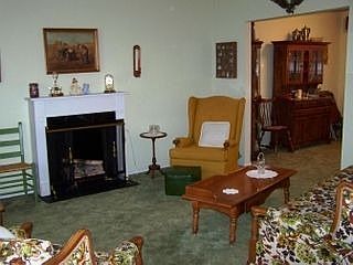 2nd image of 21 Juniper St