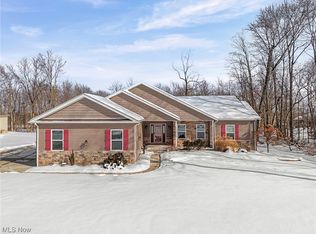 8525 Broxton Ct, Westfield Center, OH 44251