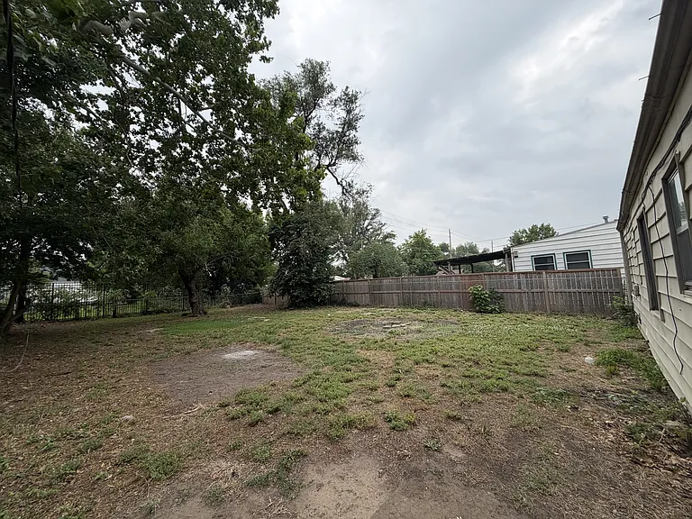2126 N Minnesota Ave — Photo 10