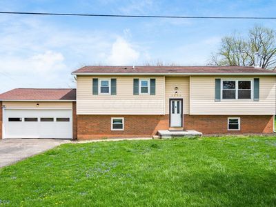 2090 Crumley Rd SW, Lancaster, OH, 43130