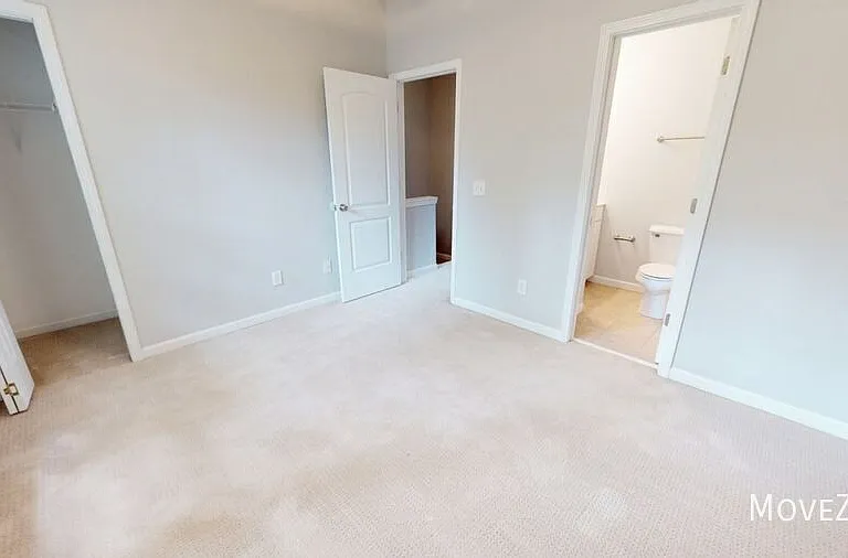 955 Downey Branch Ln — Photo 23