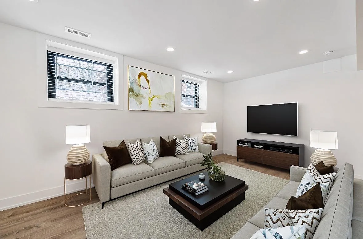 2530 N Orchard St — Photo 1