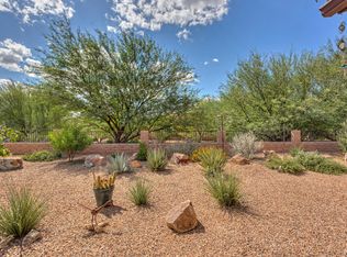 2180 E Thunderchief Dr, Green Valley, AZ 85614
