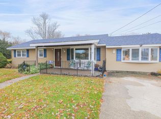 101 Meadowview Ave, Absecon, NJ 08201