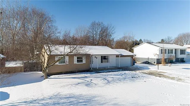 15052 Cutler Dr photo 1