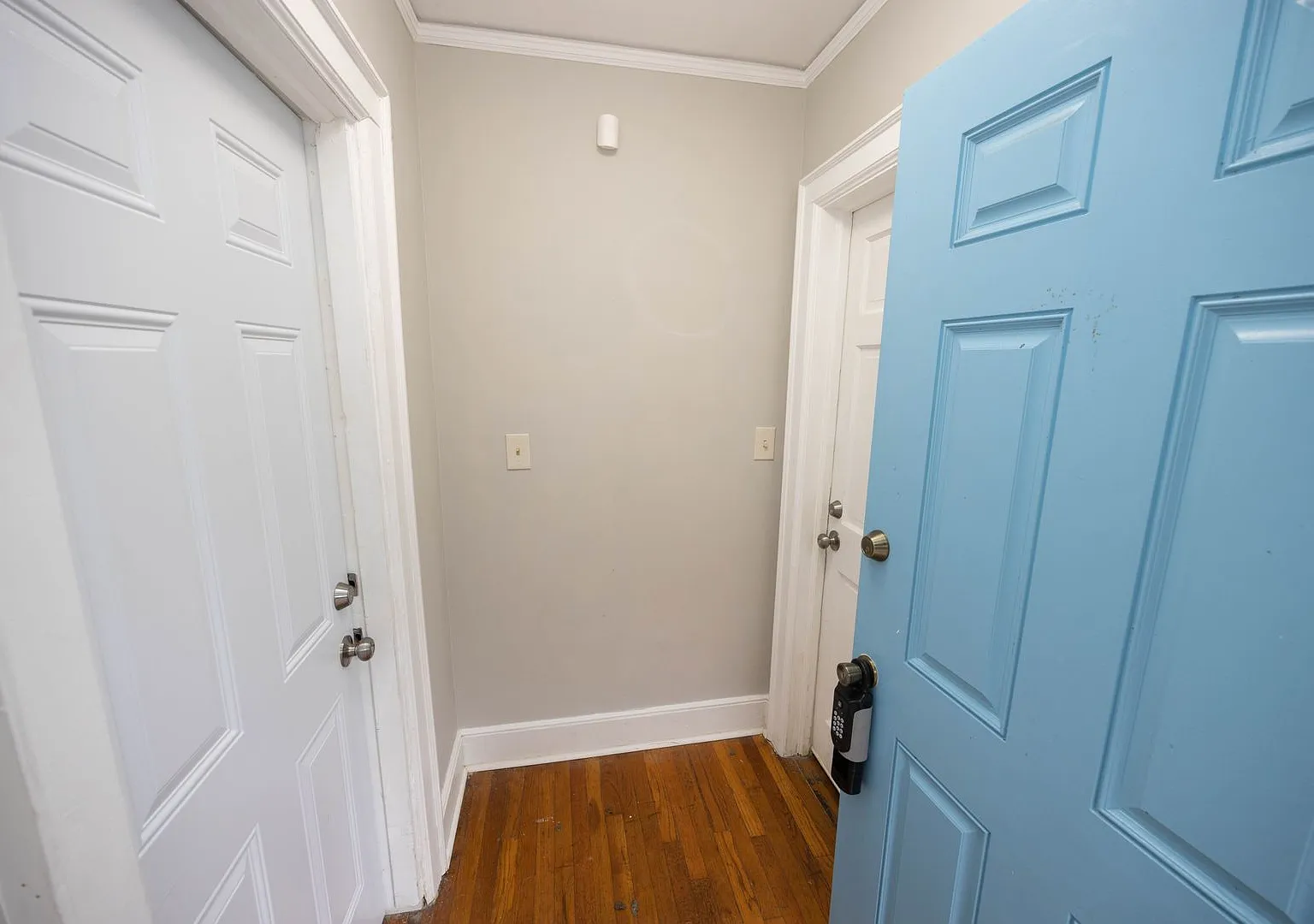 2058 Woodley Rd. — Photo 2
