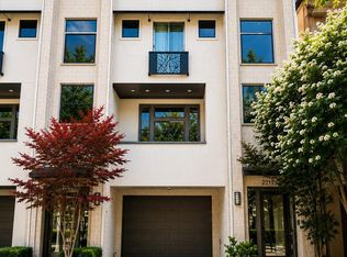 2211 Worthington St, Dallas, TX 75204