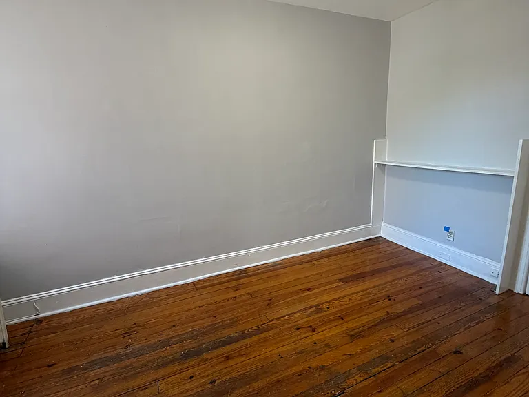 464 Genesee St #1 — Photo 5