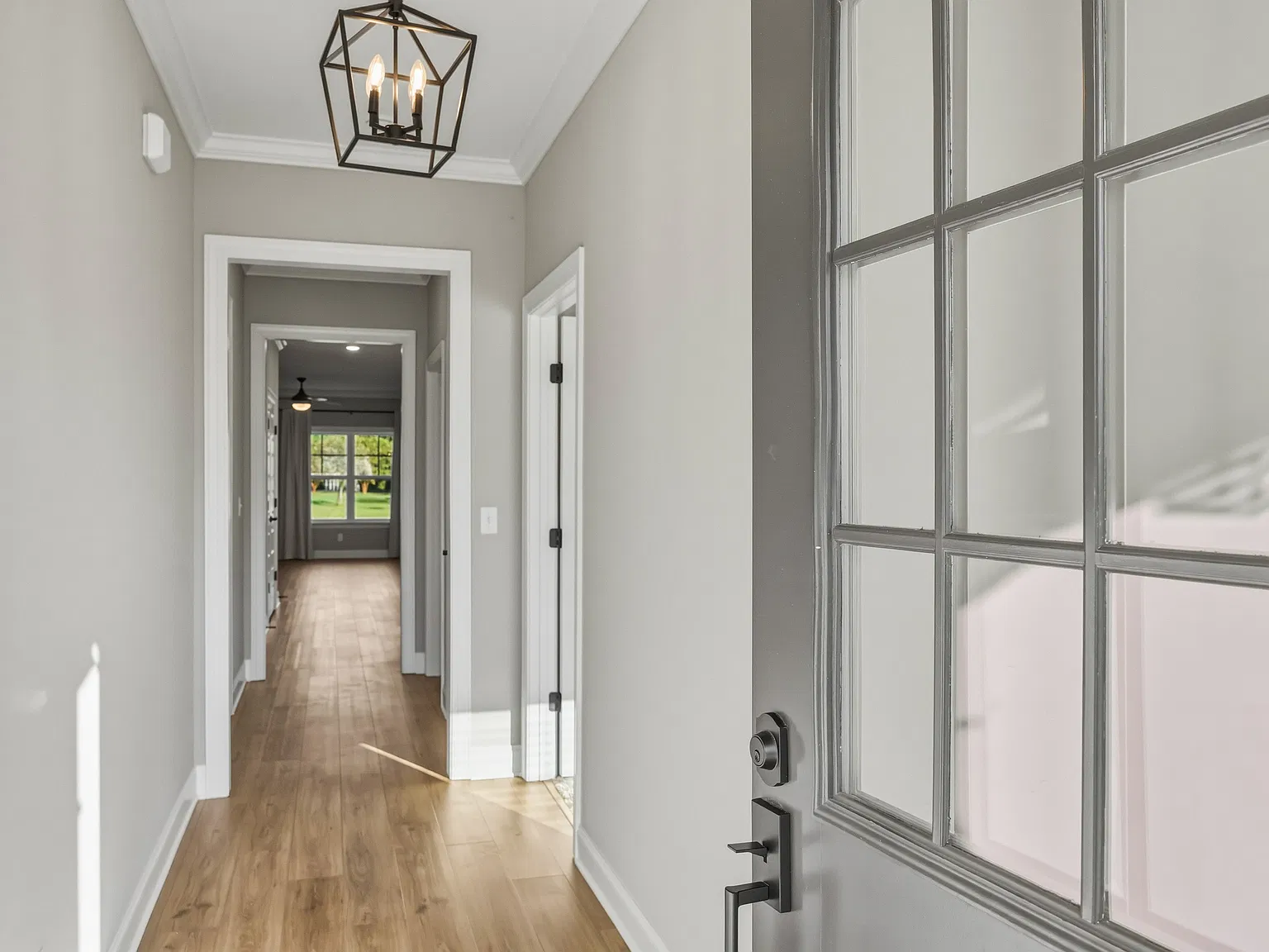 3 bed, 1778 sqft, $2,500 — Photo 4