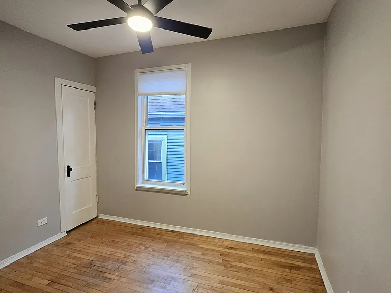 2056 N Keystone Ave #2 — Photo 10