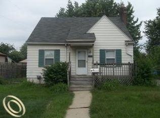 21535 Beechwood Ave, Eastpointe, MI 48021