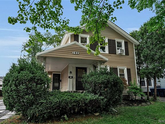 2nd image of 192 Pine St