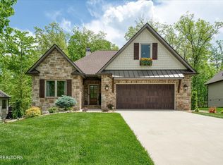 65 Oak Leaf Cir, Fairfield Glade, TN 38558