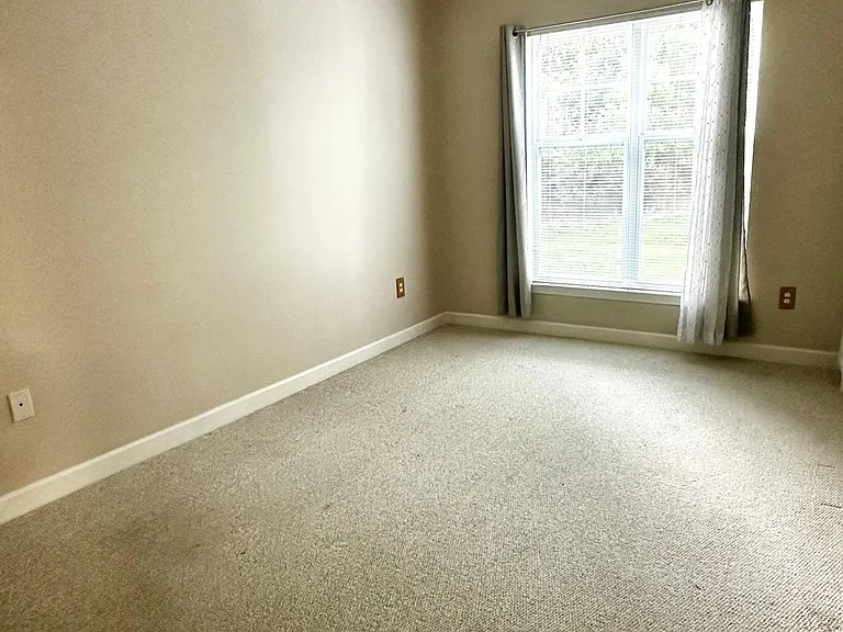 9811 Hyde Glen Ct — Photo 9