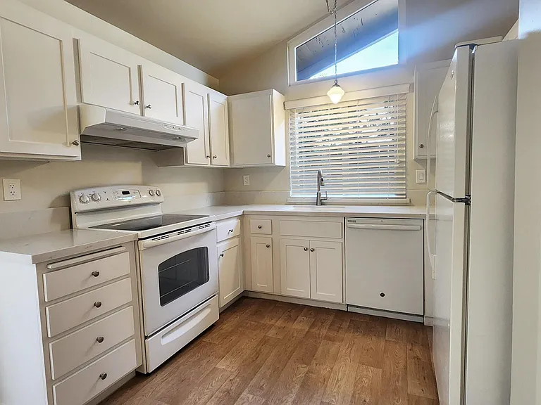 4326 Fair Oaks Blvd — Photo 12
