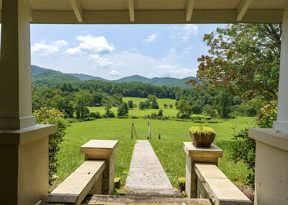 1st image of 805 Bethabara Rd