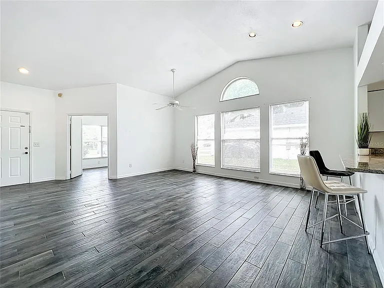 5716 Delano Ln — Photo 23
