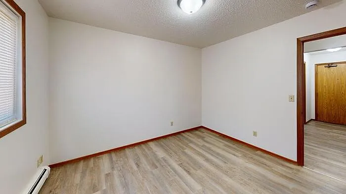 1100 Pleasant St #12 — Photo 4