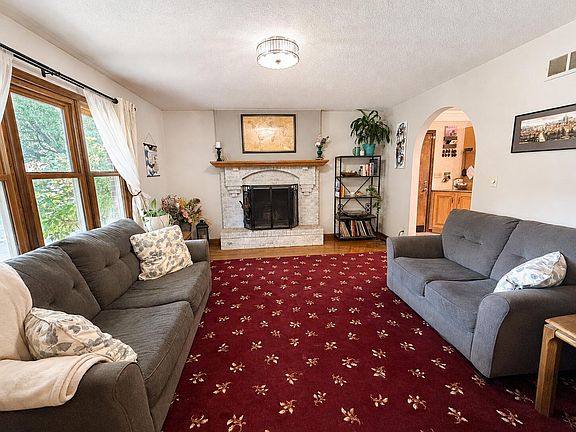 3rd image of 805 S Mar Dr