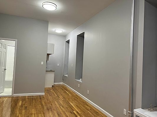 1st image of 102 E 116th St #A