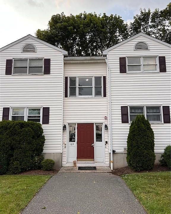 1st image of 169 Clark St #D