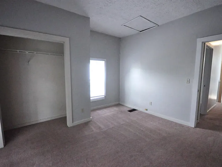 1518 Worthington St #A — Photo 12