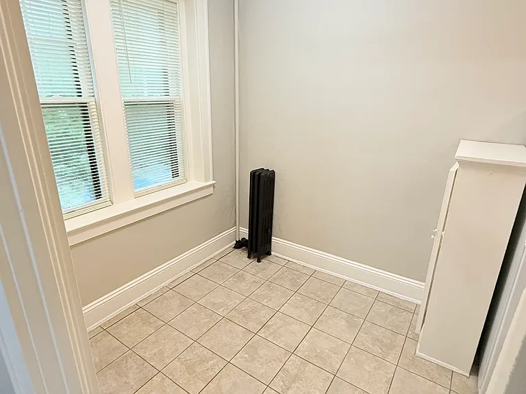 1712 Hampton Blvd #8 — Photo 15