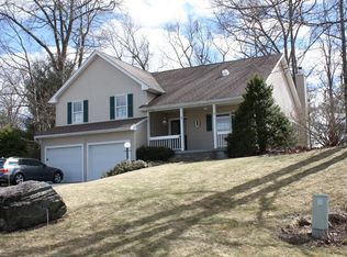 6 Newton St, Belchertown, MA 01007