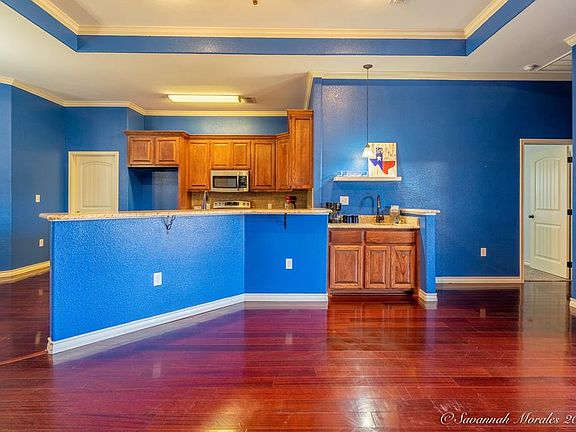 4th image of 1724 E Scharbauer Dr
