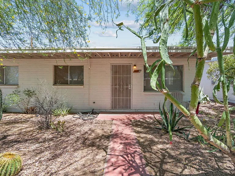 1415 E Adelaide Dr — Photo 12