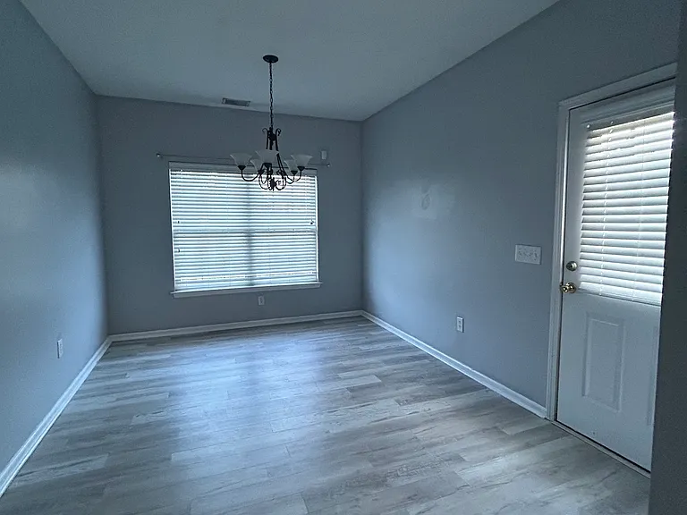 375 Northwood St — Photo 15