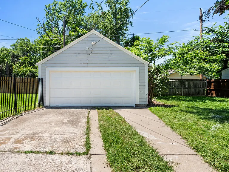 2624 Willing Ave — Photo 21