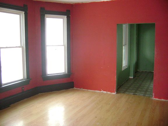 5th image of 2514 8th Ave