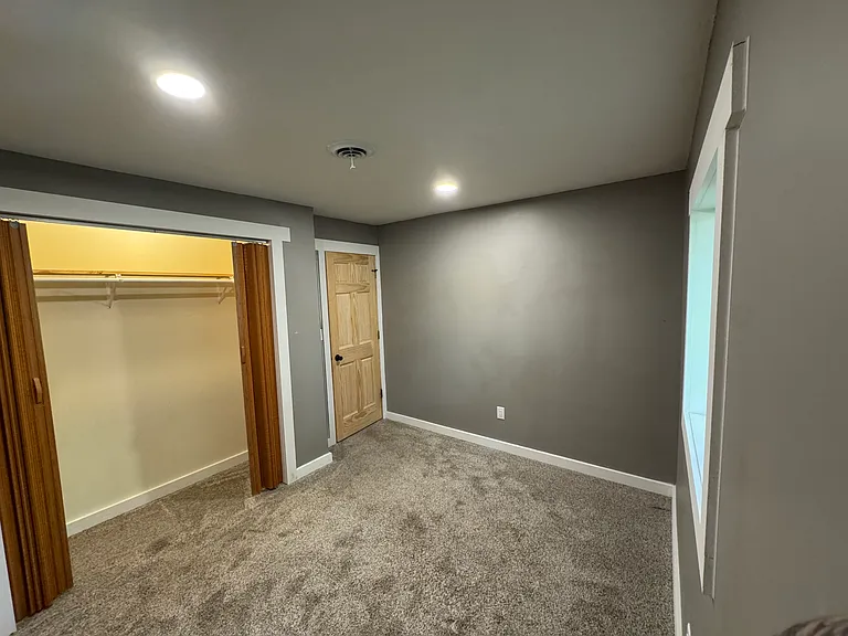 615 N Zimmer Rd — Photo 8