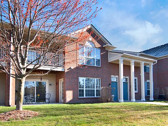 3rd image of 11106 Farmingdale Ln #129
