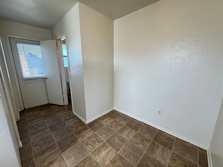 1709 Kylie Circle — Photo 8