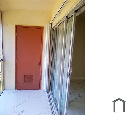 9911 Three Lakes Cir — Photo 11