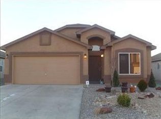 40 Avenida Jardin, Los Lunas, NM 87031