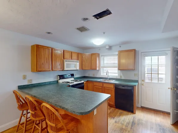 122 W 7th St #E, Boston, MA 02127