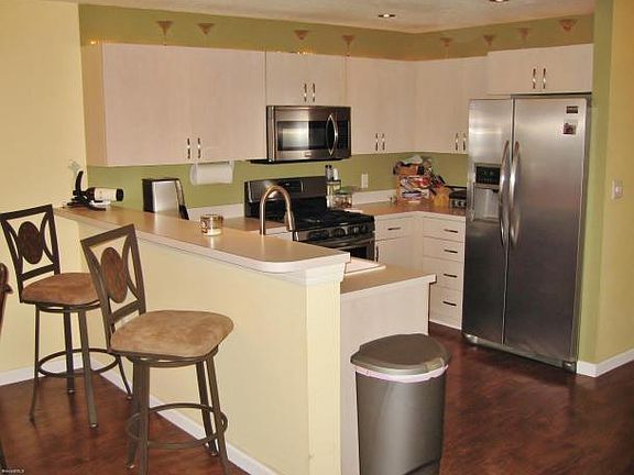 5th image of 285 Erin Ln #3-18
