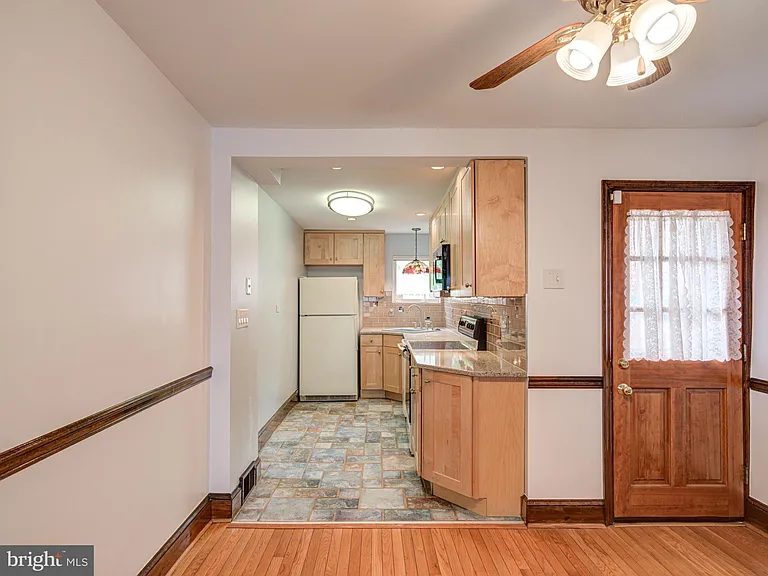 2250 Ritter St — Photo 8