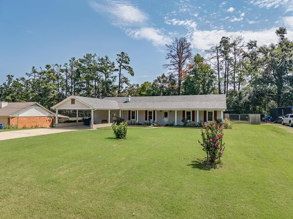 147 Hemlock Rd, Batesville, MS 38606