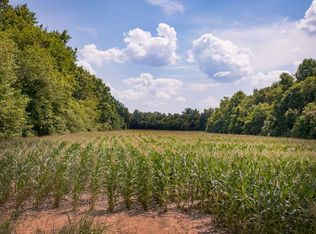 2442 Stafford Store Rd, Greenfield, TN 38230