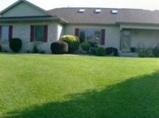231 E Birchwood Ct, Warsaw, IN