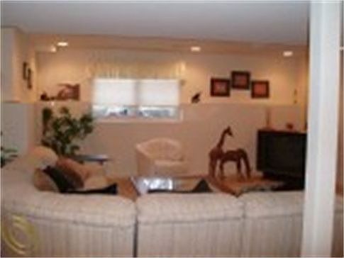 3rd image of 39726 Muirfield Ln