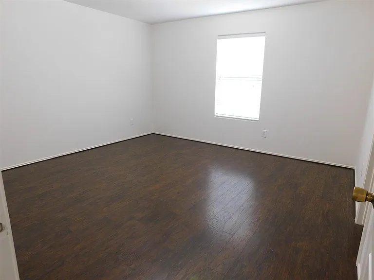 19130 Yaupon Ranch Dr — Photo 31