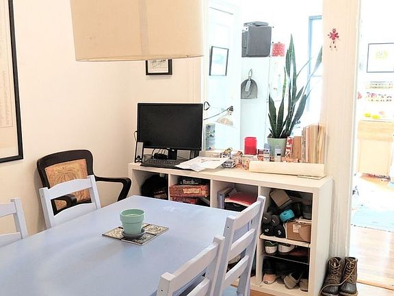 3rd image of 687 Union St #3L