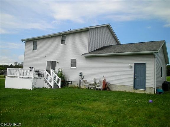 2nd image of 3910 Linda Way